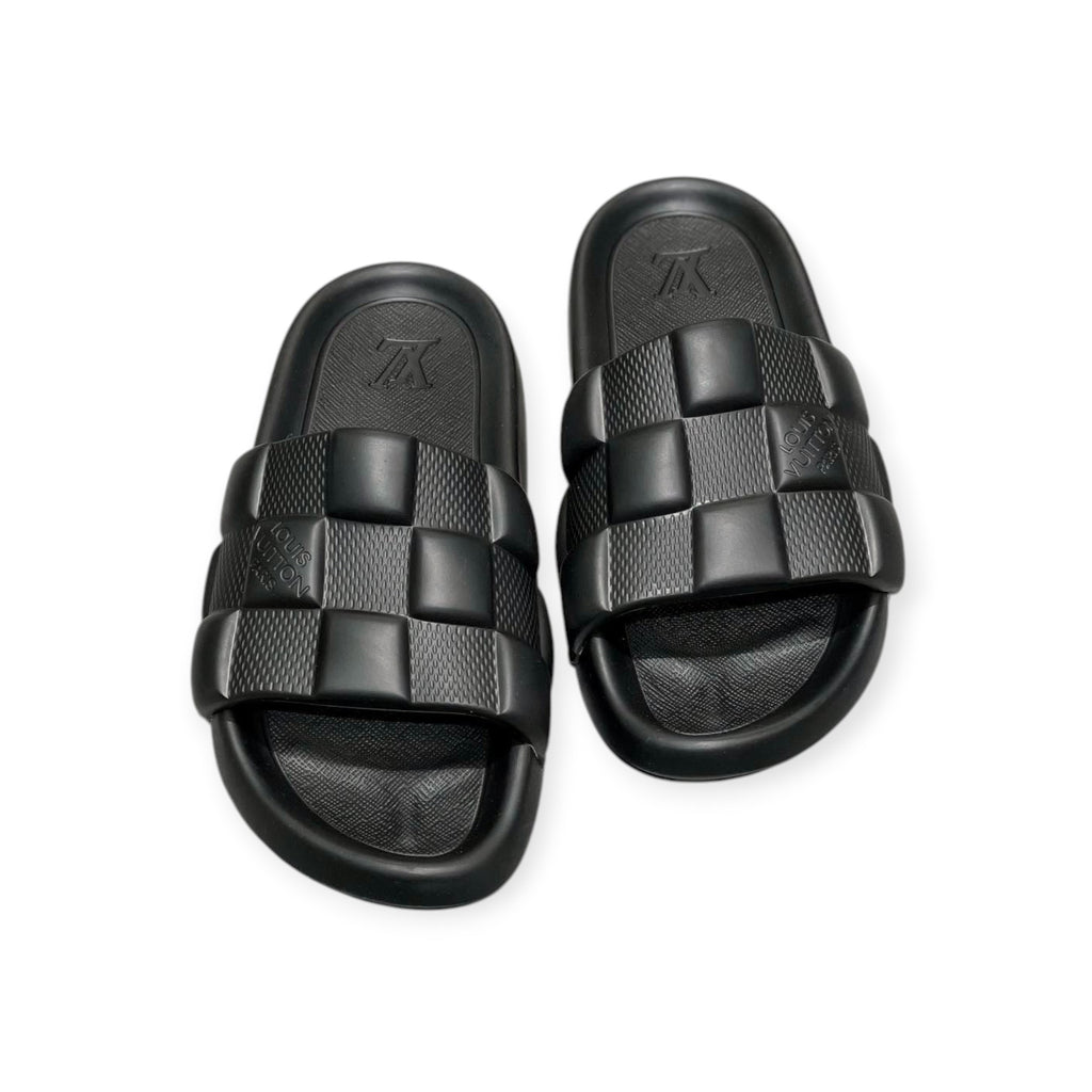 Louis Vuitton Waterfront Slipppers