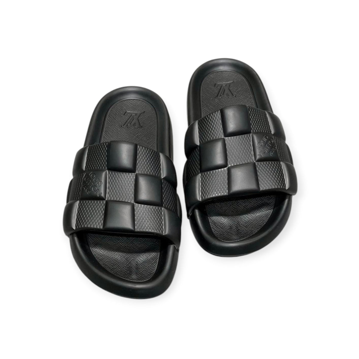 Louis Vuitton Waterfront Slipppers