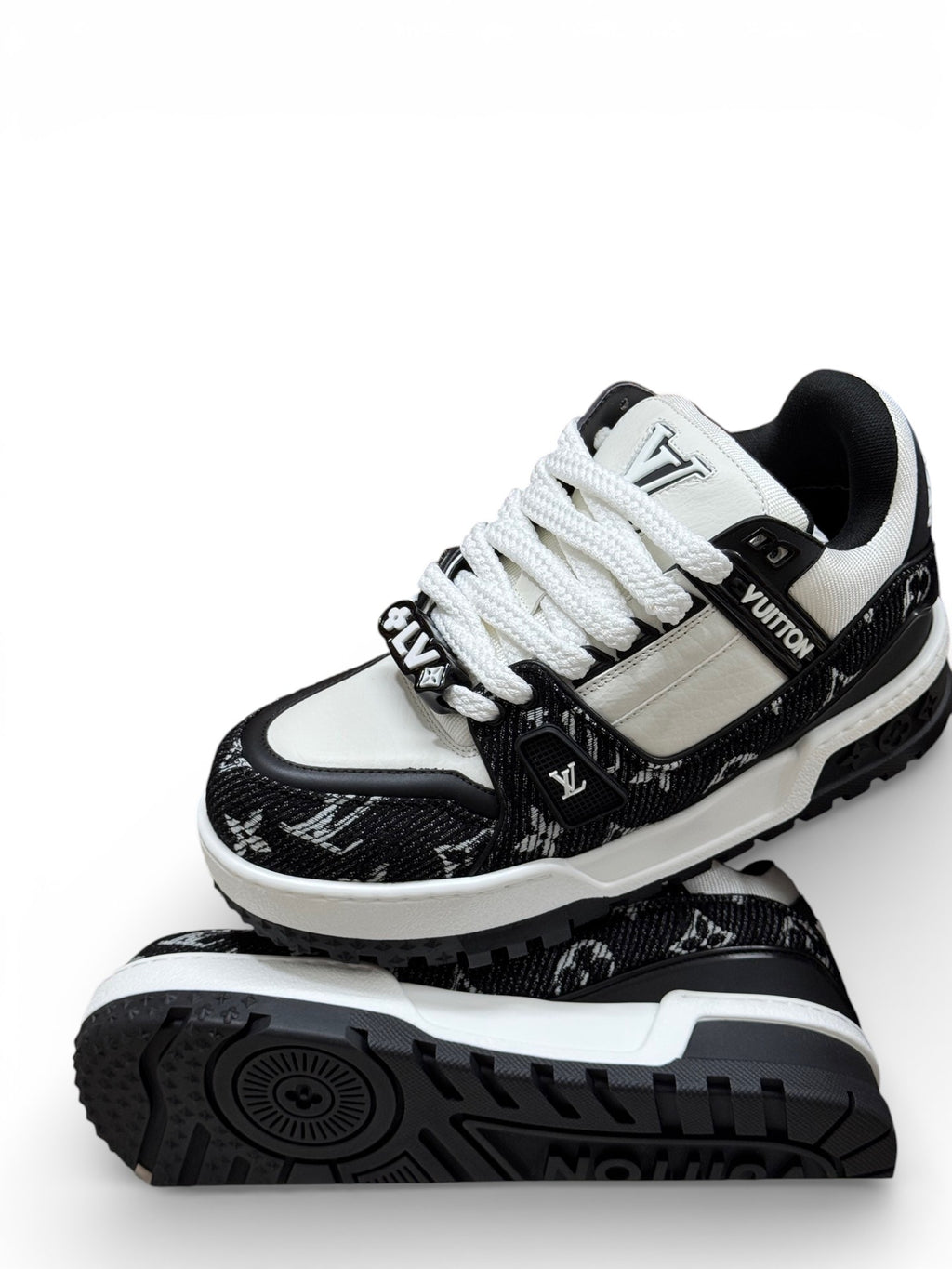 Louis Vuitton Trainer Maxi Sneakers