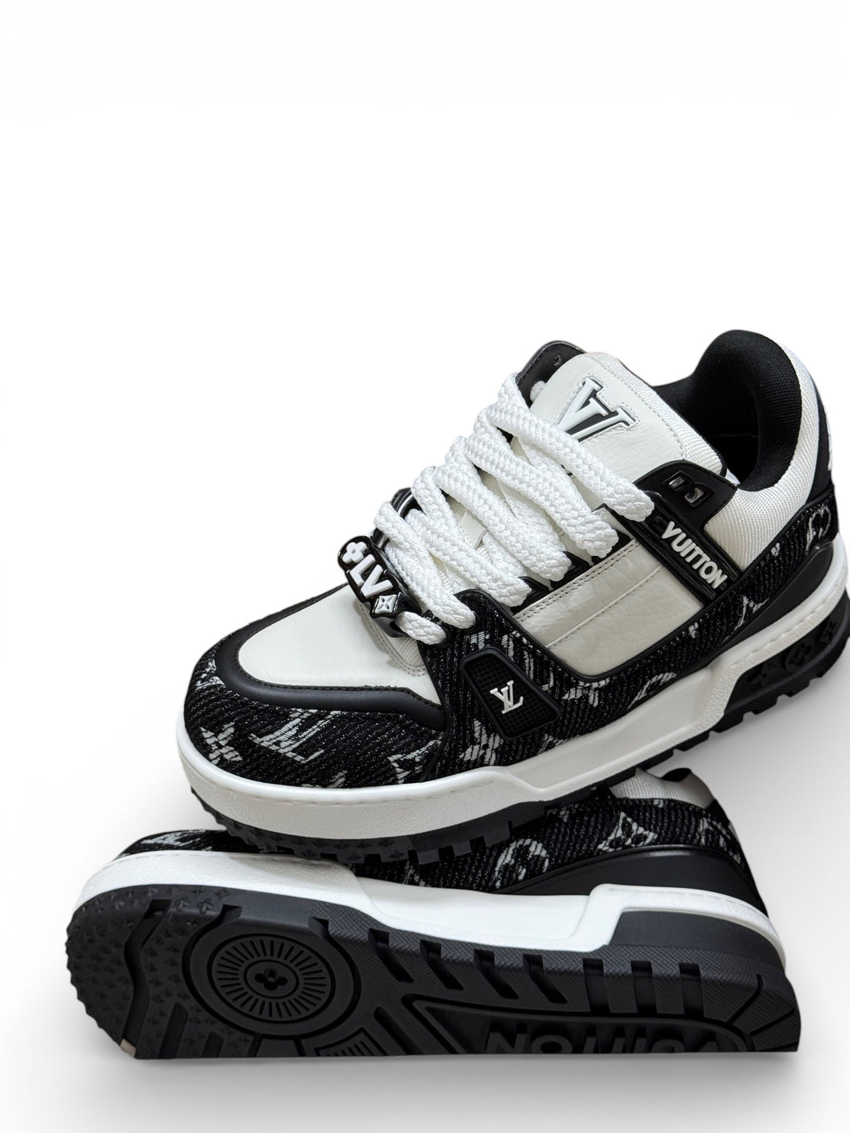 Louis Vuitton Trainer Maxi Sneakers