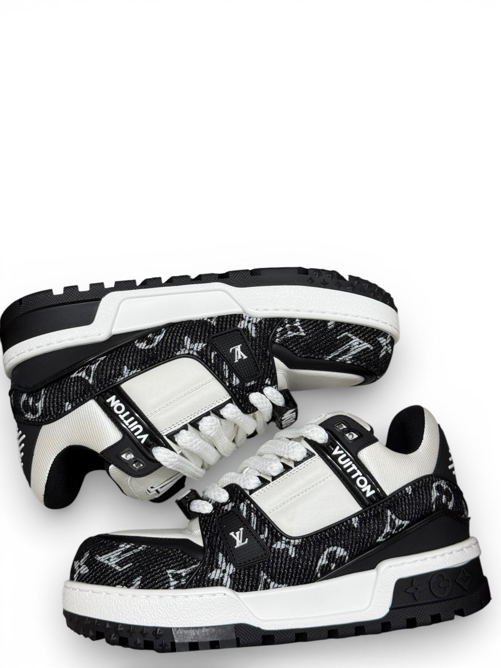 Louis Vuitton Trainer Maxi Sneakers