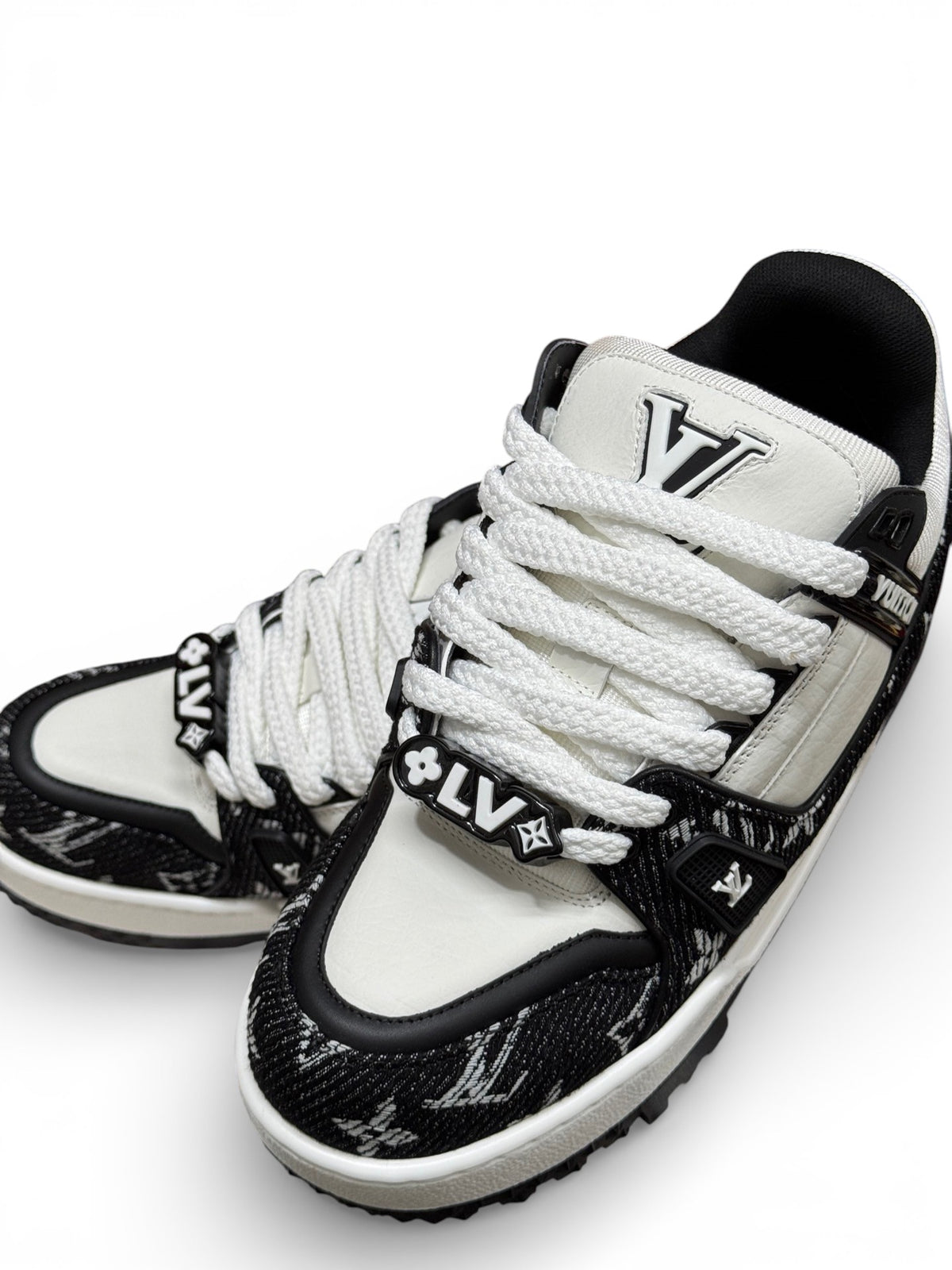 Louis Vuitton Trainer Maxi Sneakers